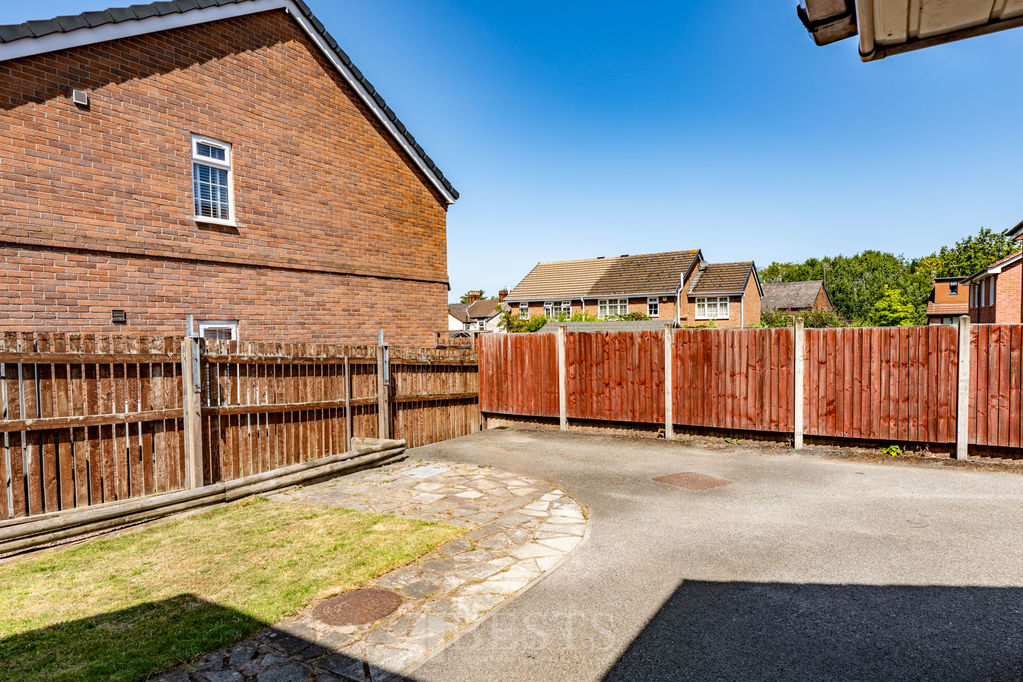 Stonehills Court